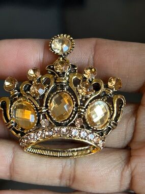 Gold Crown Crystal Brooch - Women Jewelry